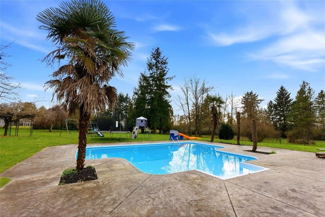 20326 74b Avenue, Surrey